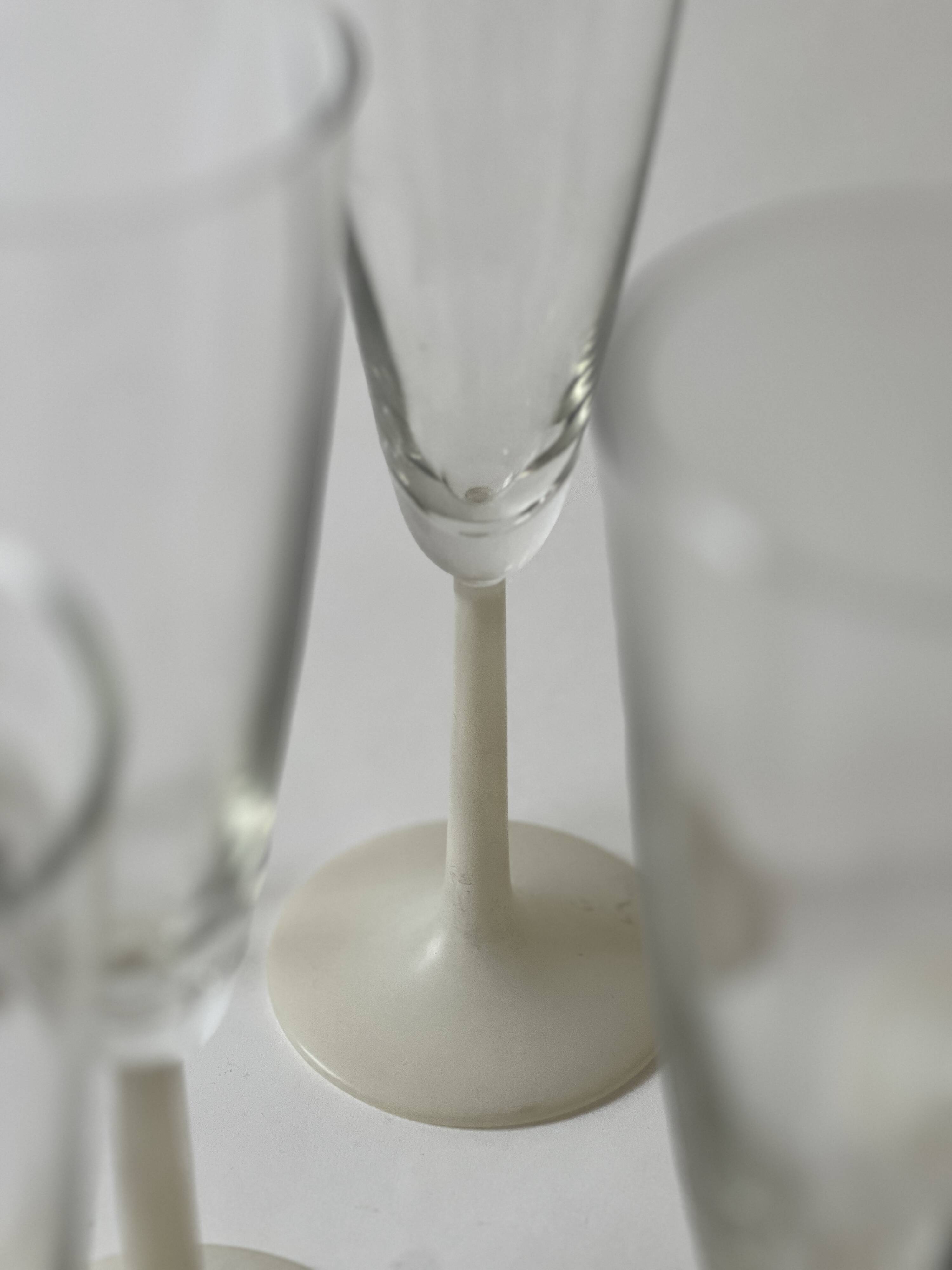 Set of 9 champagne glasses in glass and frosted opaline glass, France 1970