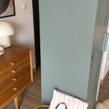 Armoire parisienne