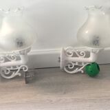 Wall lamp in enamelled cast iron