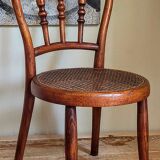 Chaise enfant en bois rond courbé cannée ancienne