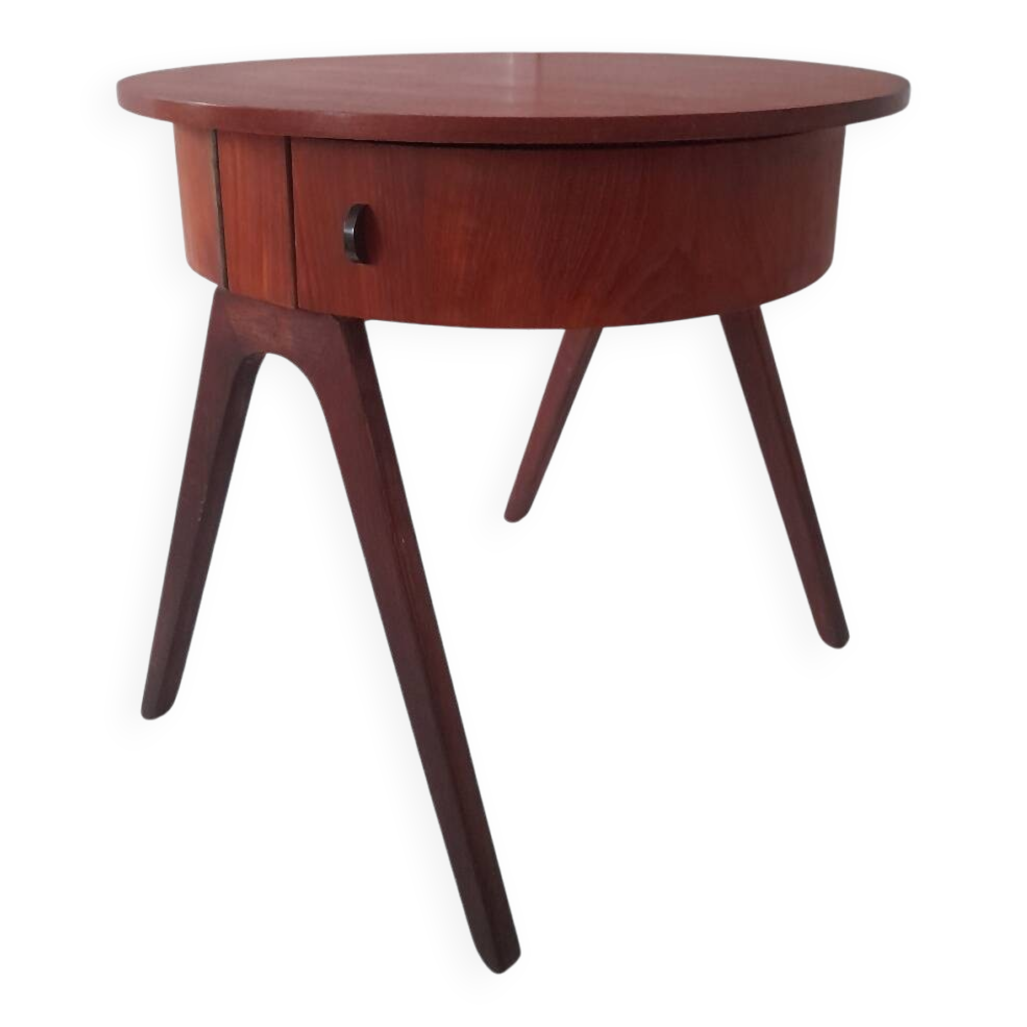 Pretty worker or Scandinavian teak side table