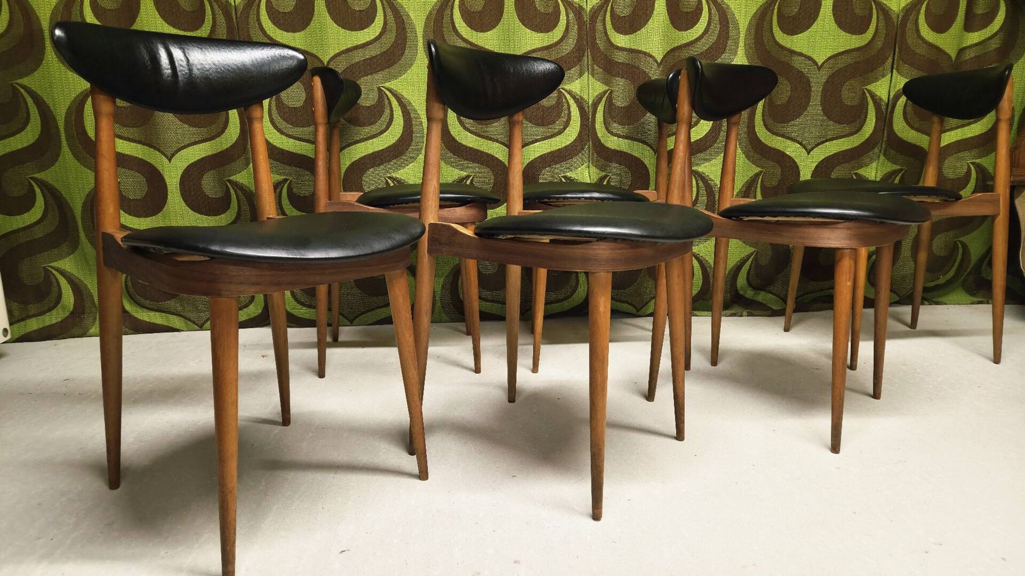 6 Vintage Unicorn Baumann Chairs 1960