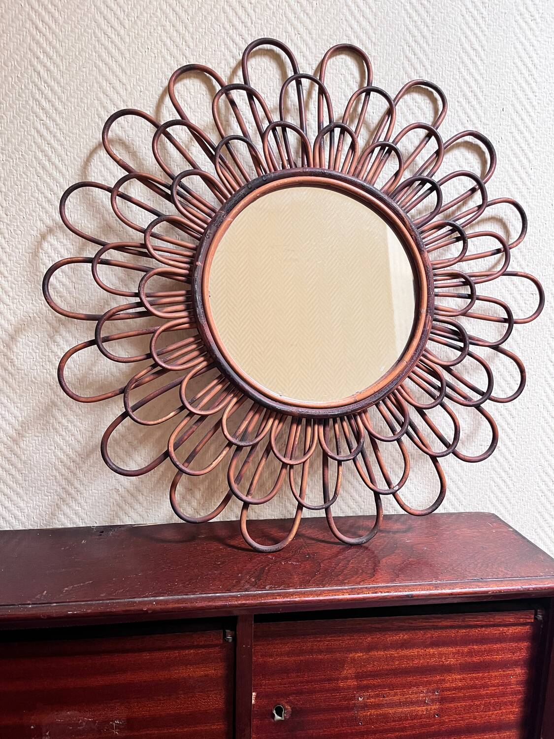 Miroir fleur rotin 3 rangées de pétales