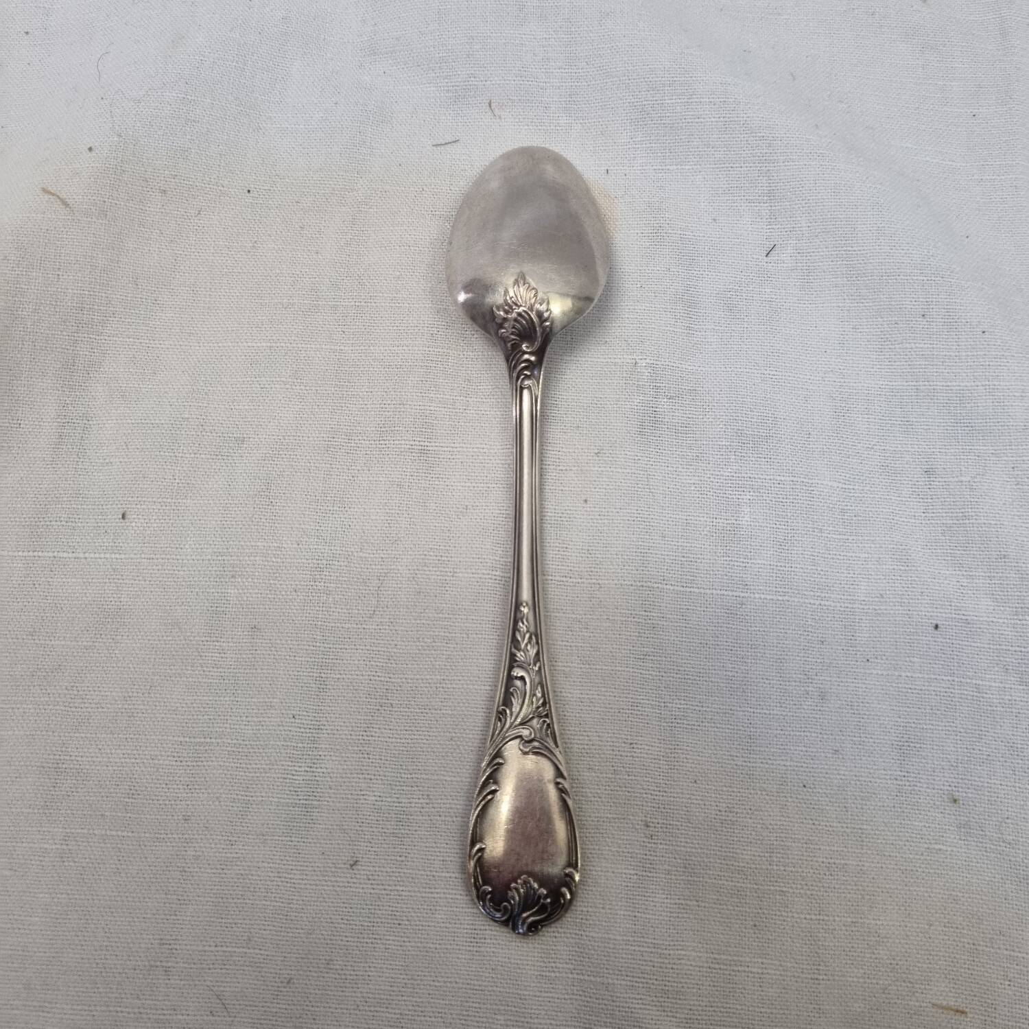 6 Art Deco silver teaspoons