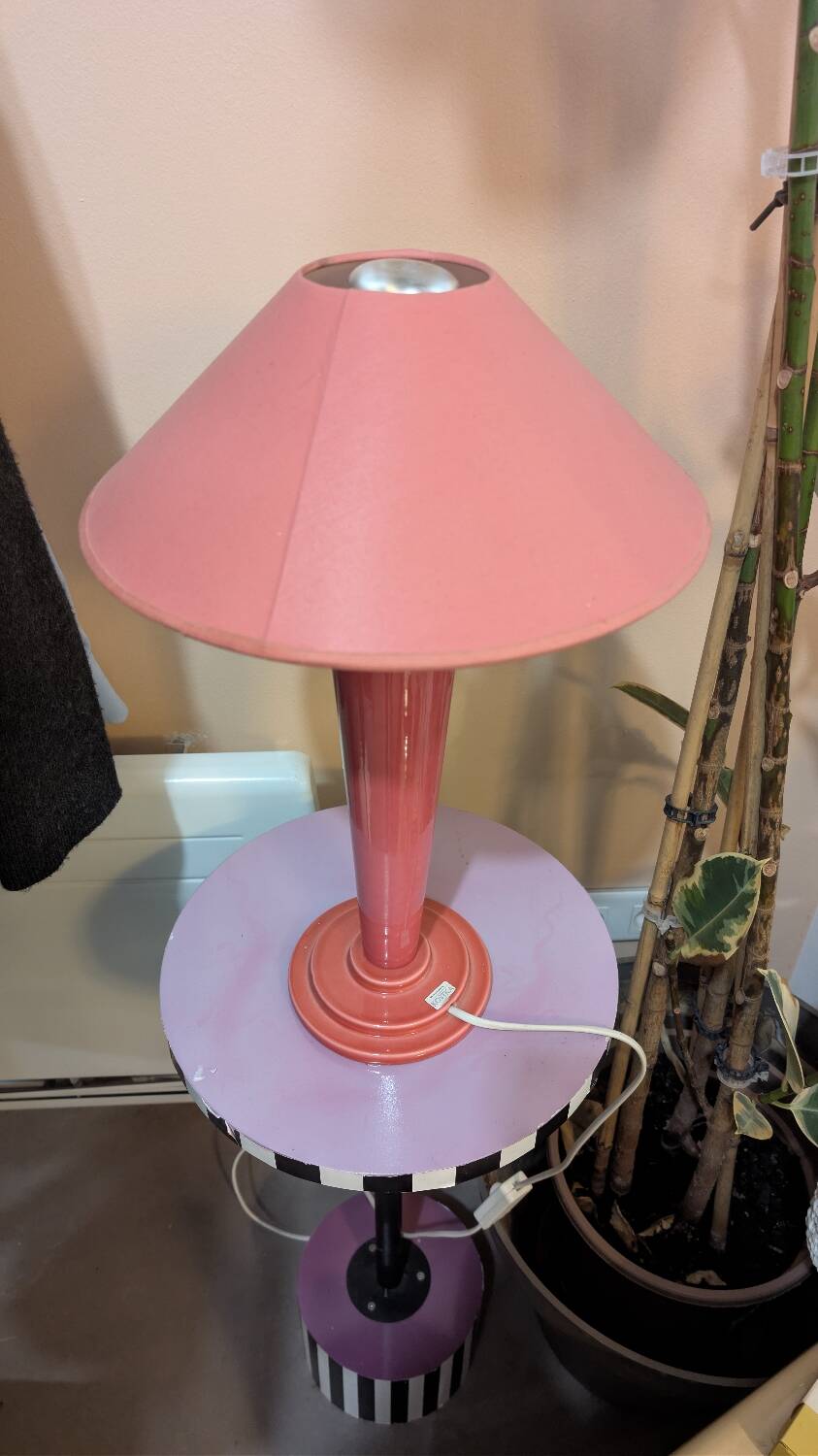 Kostka table lamp