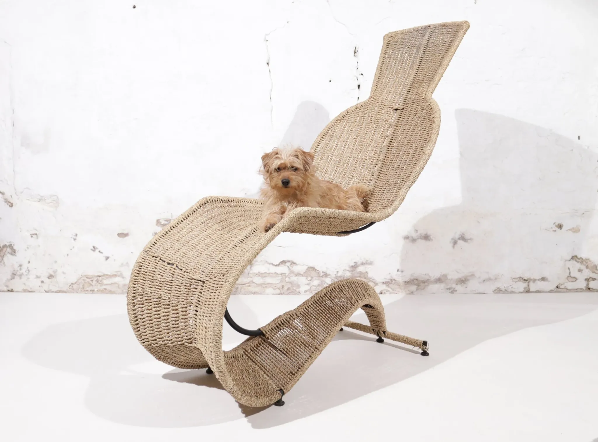 Tom Dixon Bolide rocking chaise in steel and woven seagrass – London, 1991