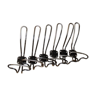 Pack of six hooks