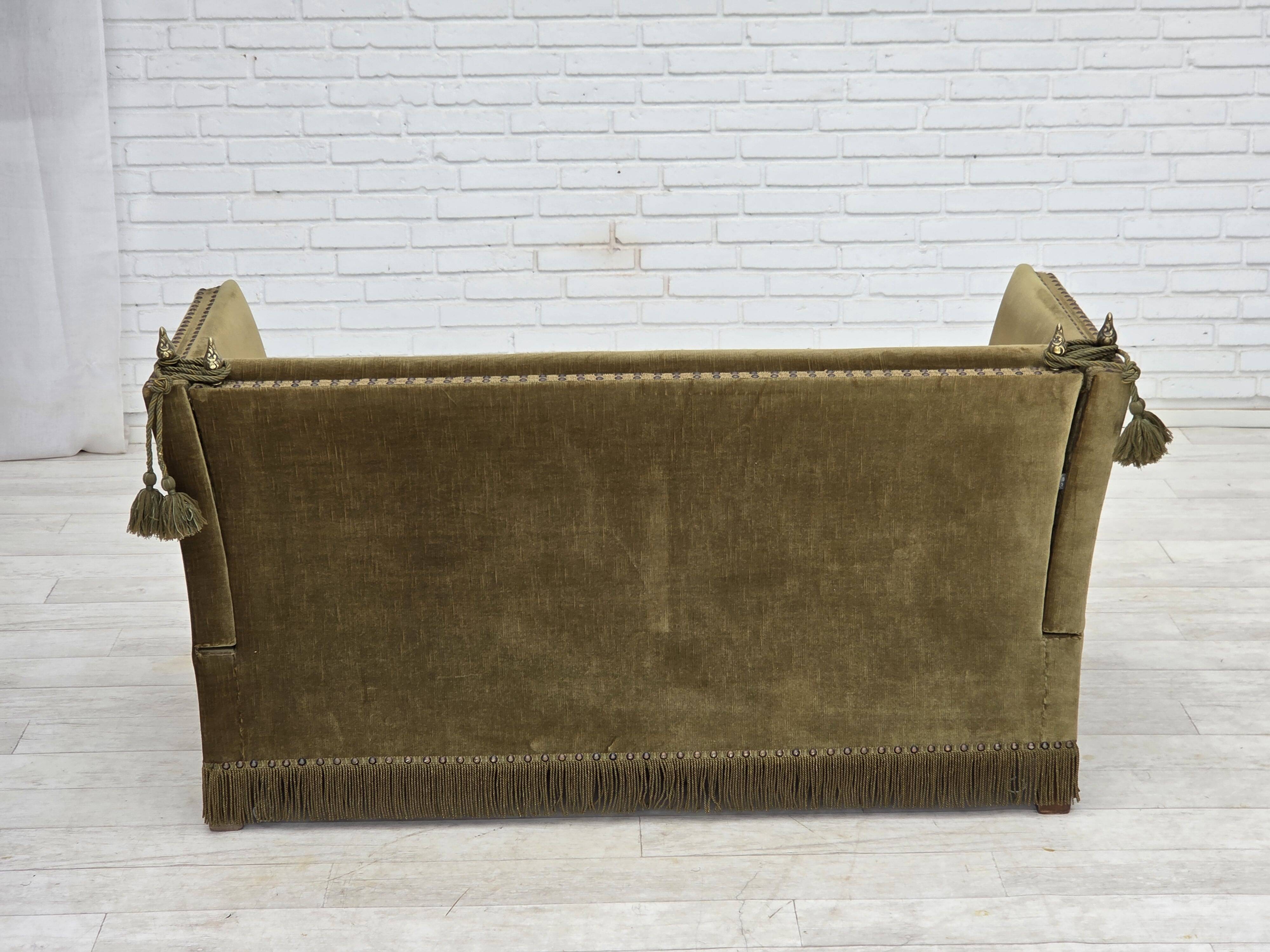 Canapé "Espagnol" à bras tombants, 2 places danois des années 1970, en velours de mobilier.