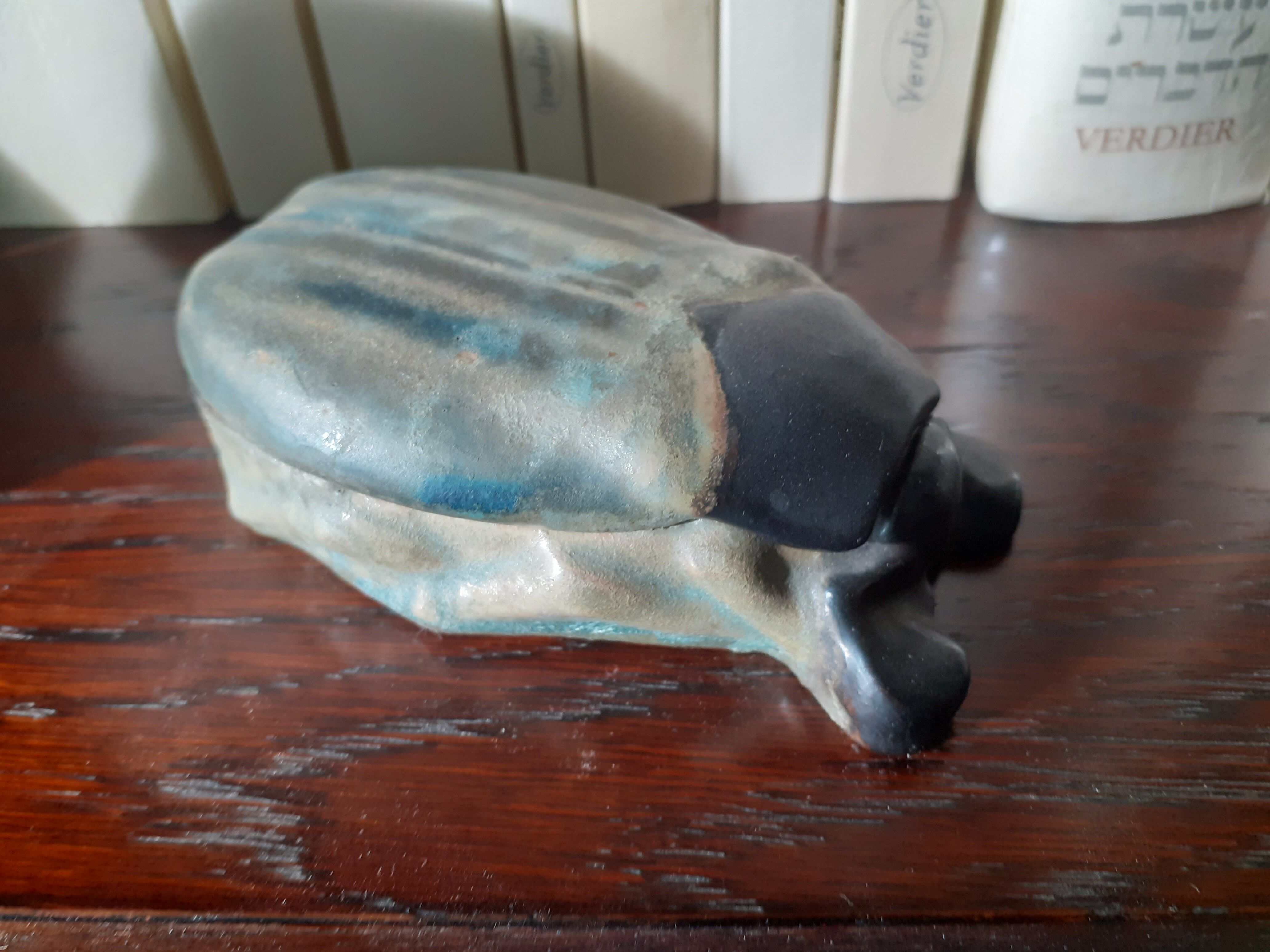 Pierrefonds sandstone beetle box