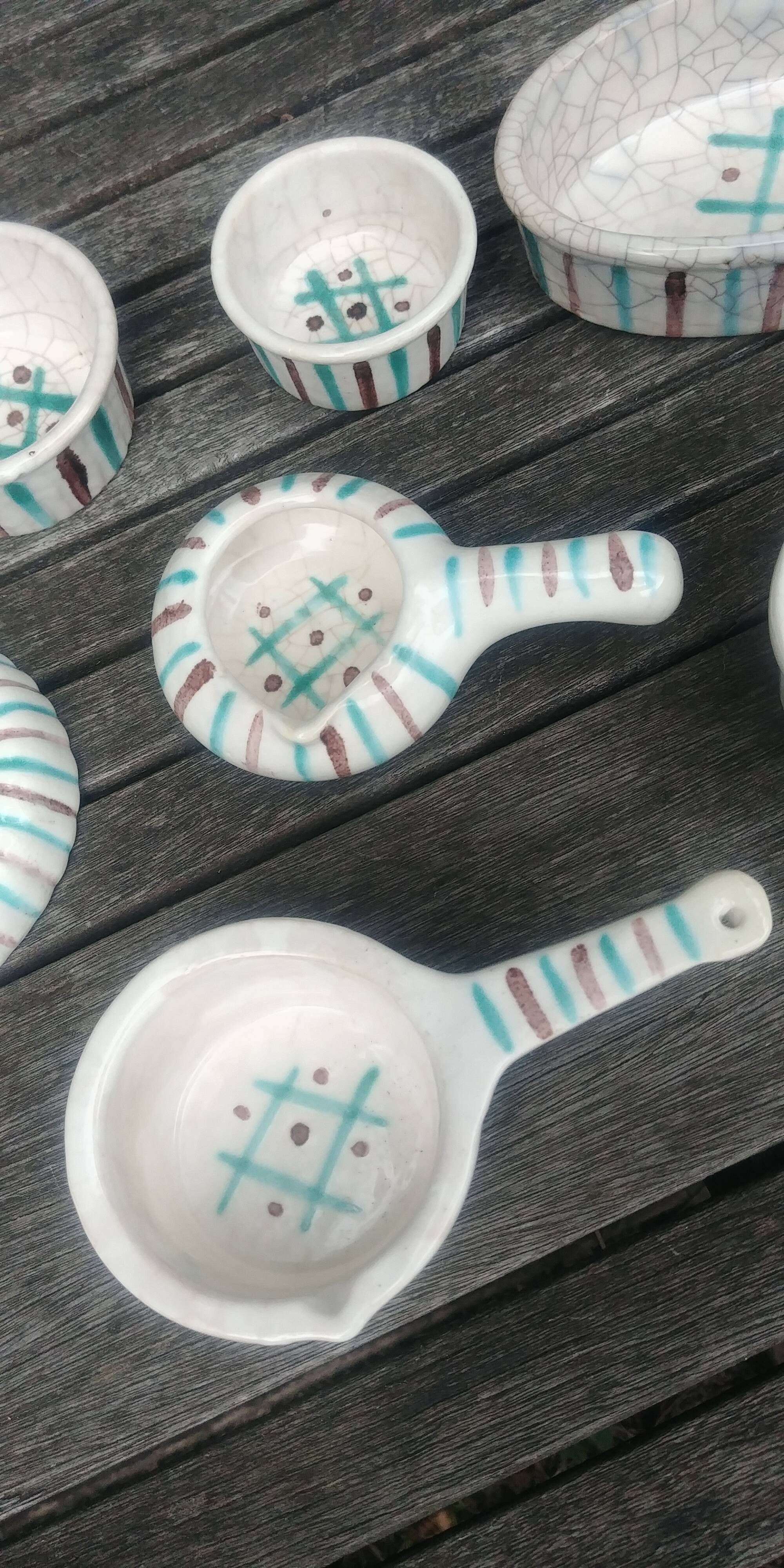 Glazed ceramic dinette from the Longchamp earthenware factory France vintage 60s abstract decor