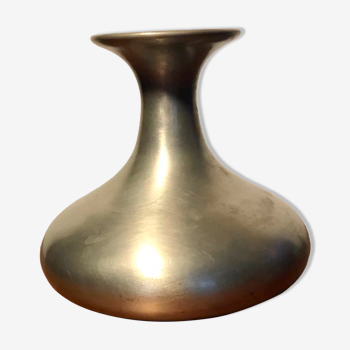 Vase en etain