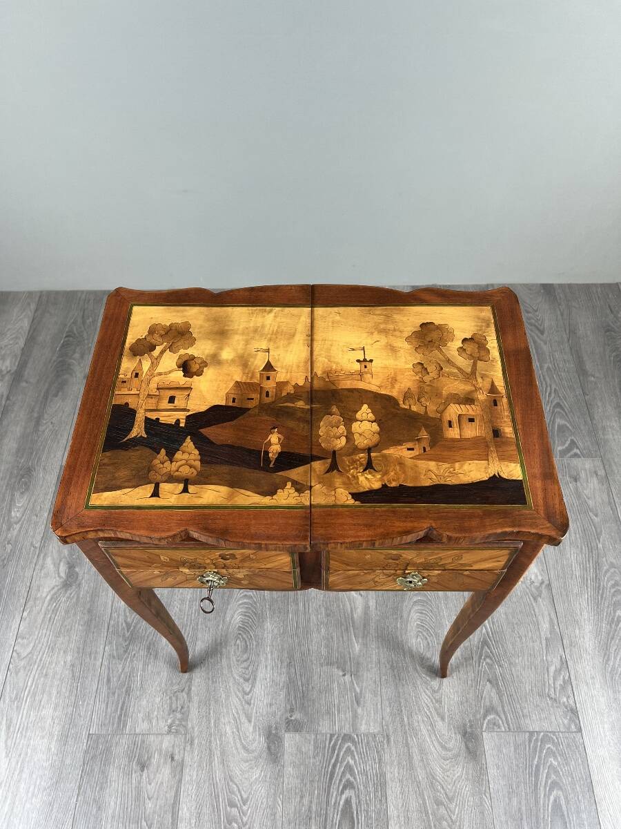 Sewing table in marquetry in the Louis XV style, 20th century