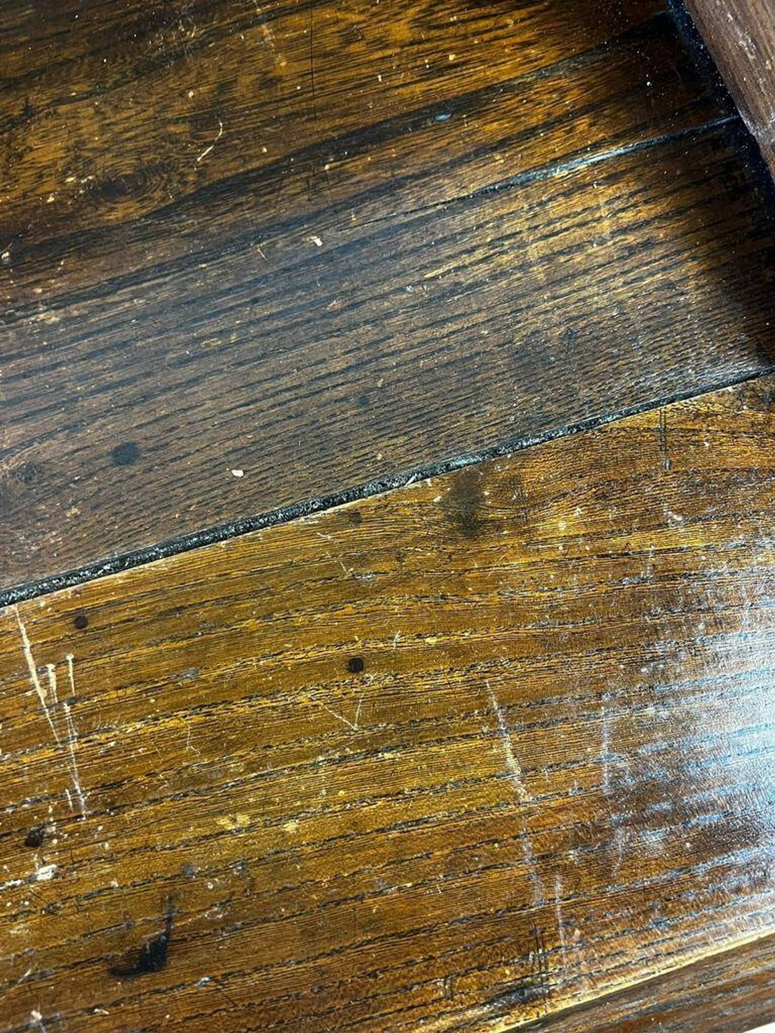 Bureau en bois vintage / table d'écriture