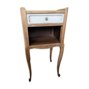 Table de chevet, d'entrée
