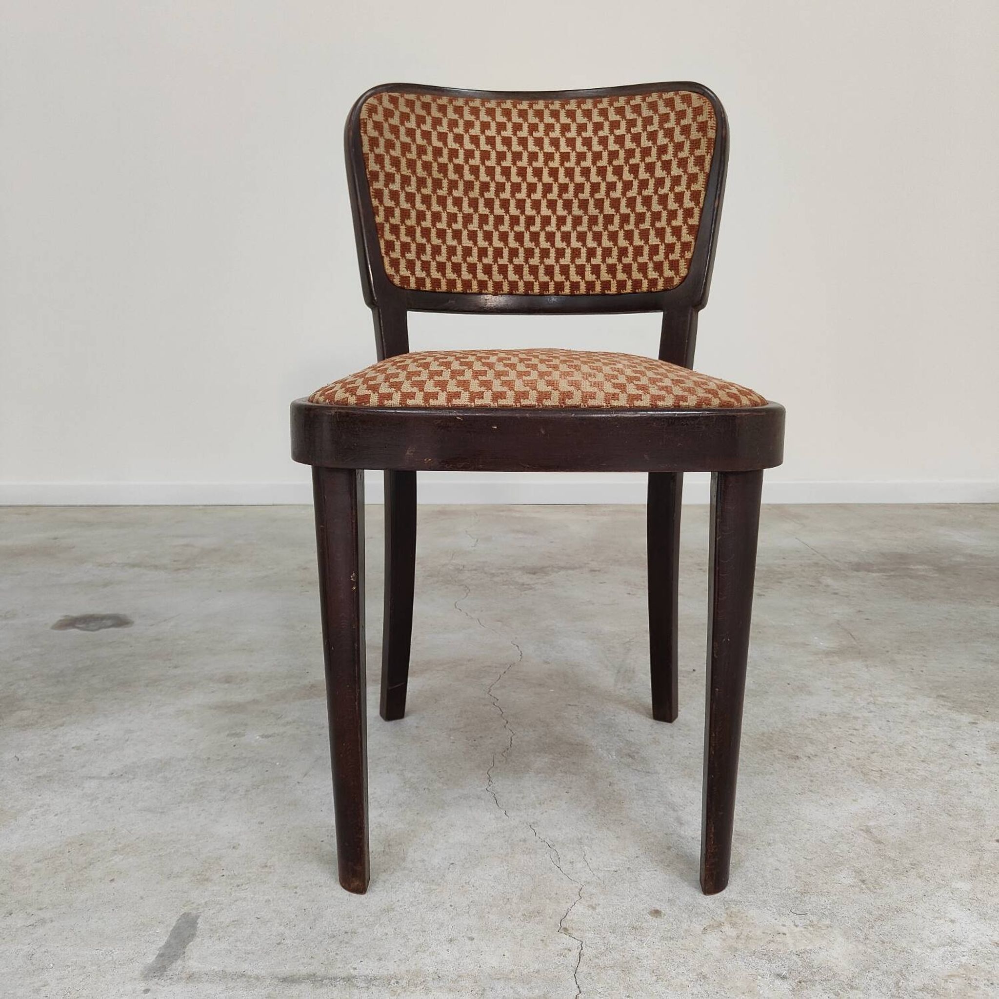Lot de 4 chaises Thonet art déco 1930, tissu et noyer