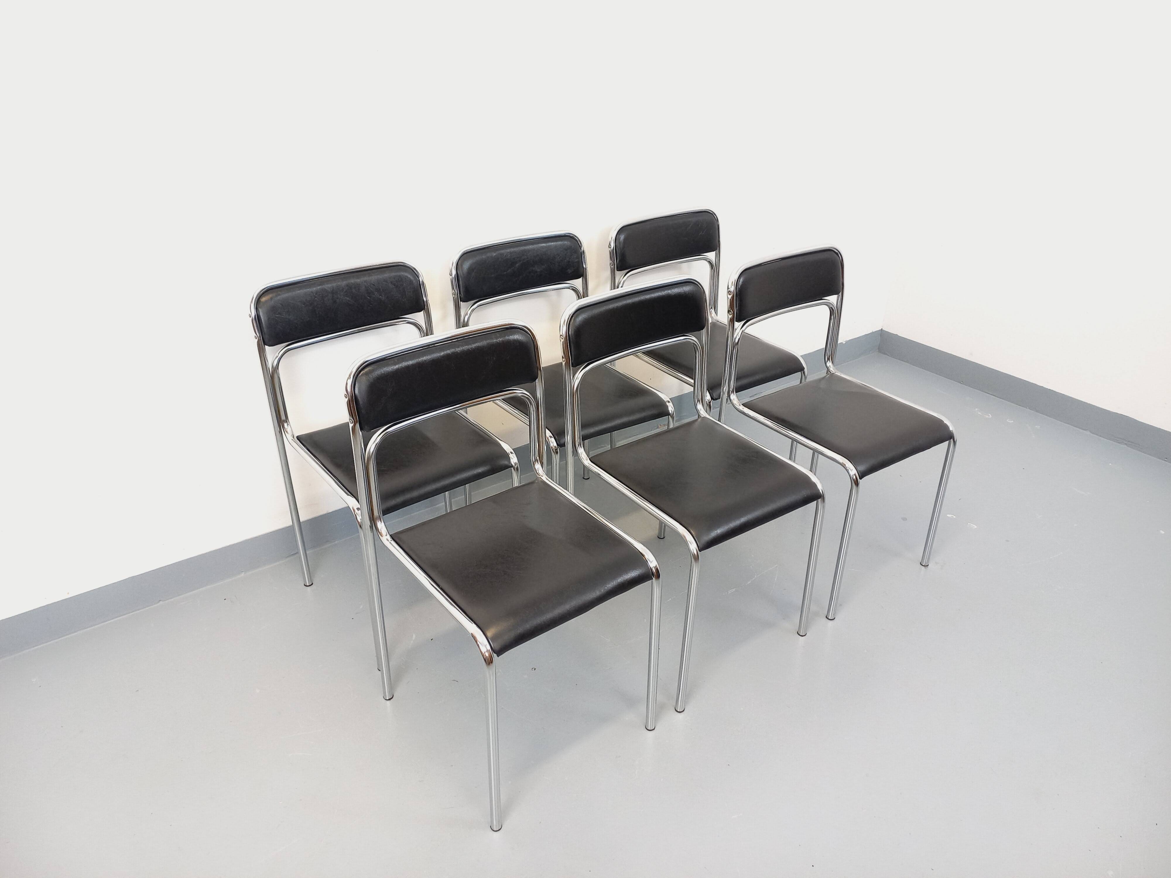 Set of 6 vintage Italian stackable chairs in chrome metal and skai.