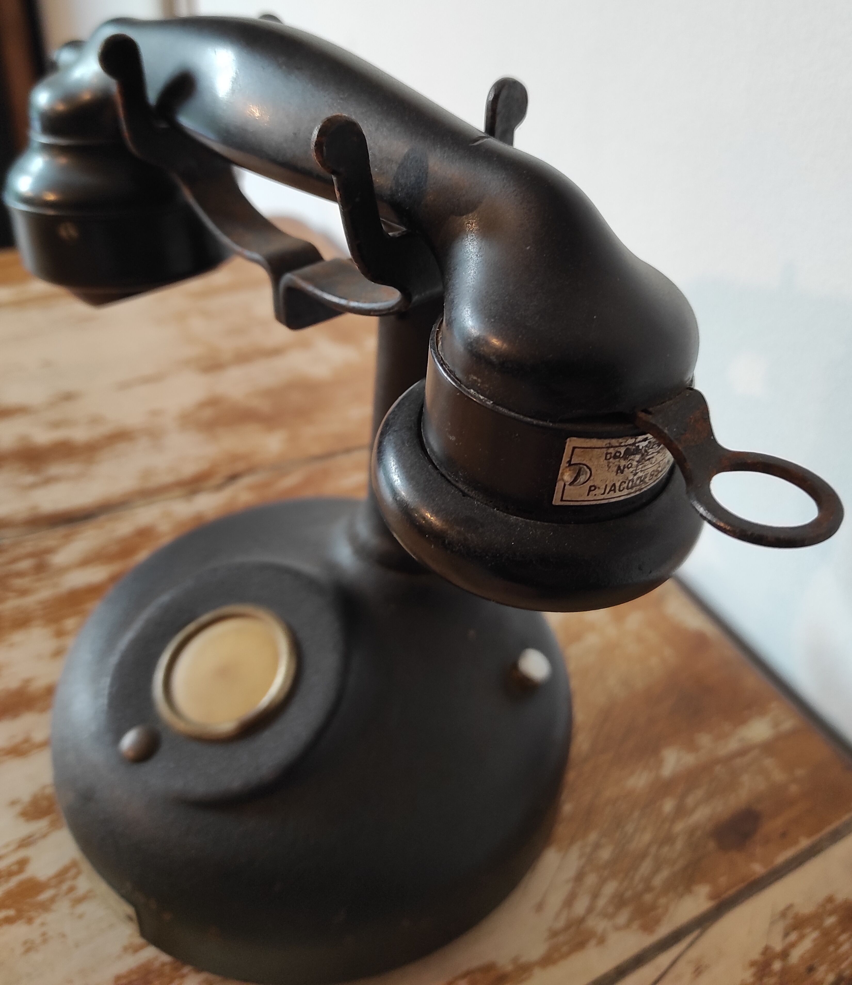 Phone old 20s Jacquesson