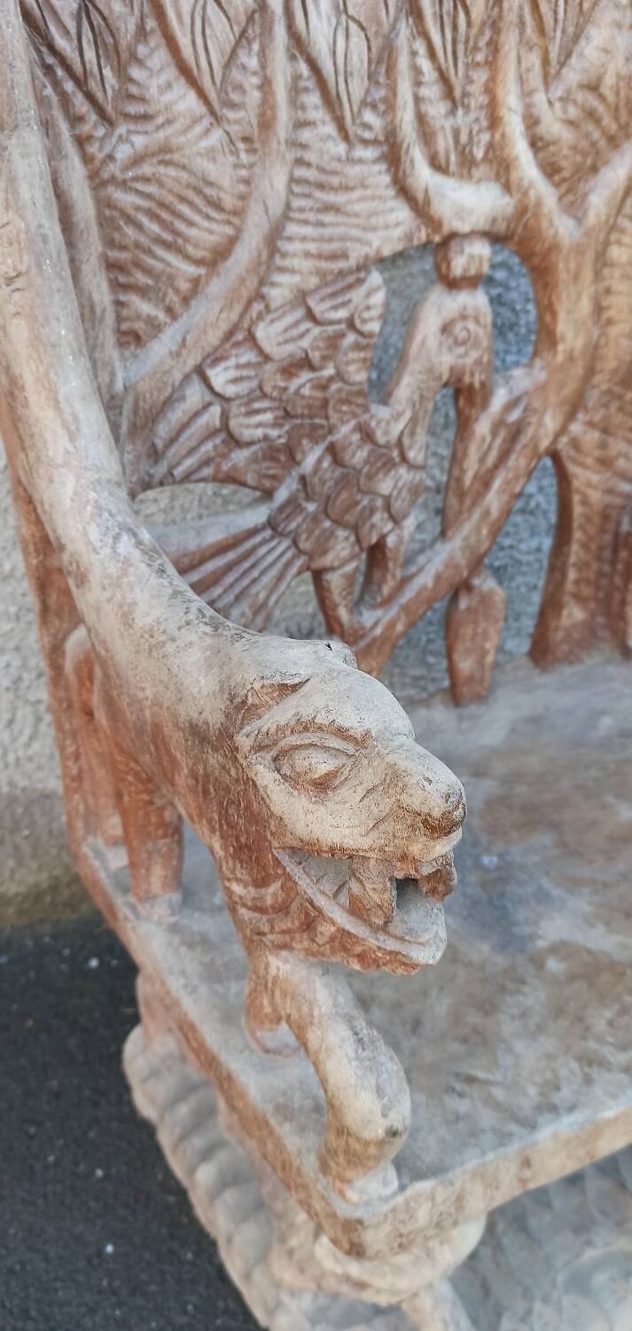 African wooden seat - tribal art from Benin