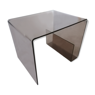 Table carries thick vintage plexiglass reviews