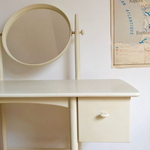 Coiffeuse par Sängbord Engström et Myrstrand Bodafors