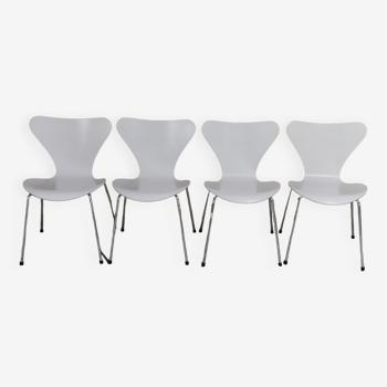 Arne Jacobsen 7 Series Fritz Hansen Chairs