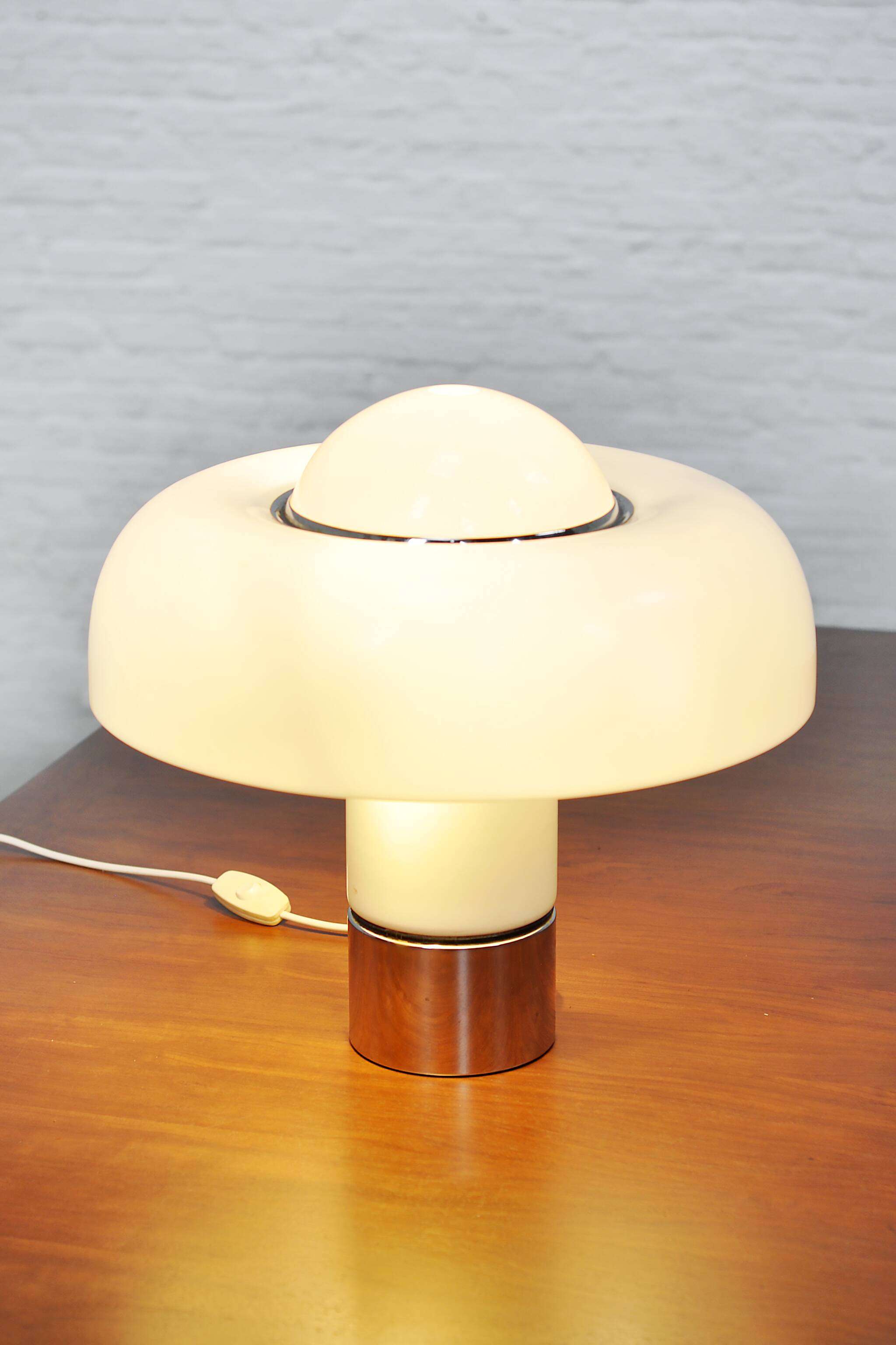 Brumbury table lamp Luigi Massoni for Harvey Guzzini Italy, 1970s
