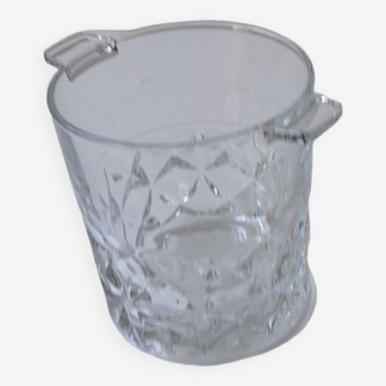 Ice bucket