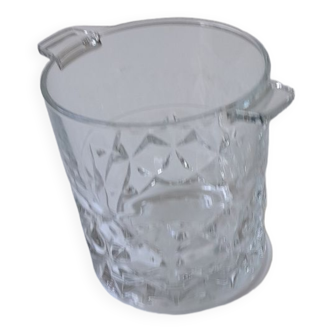 Ice bucket