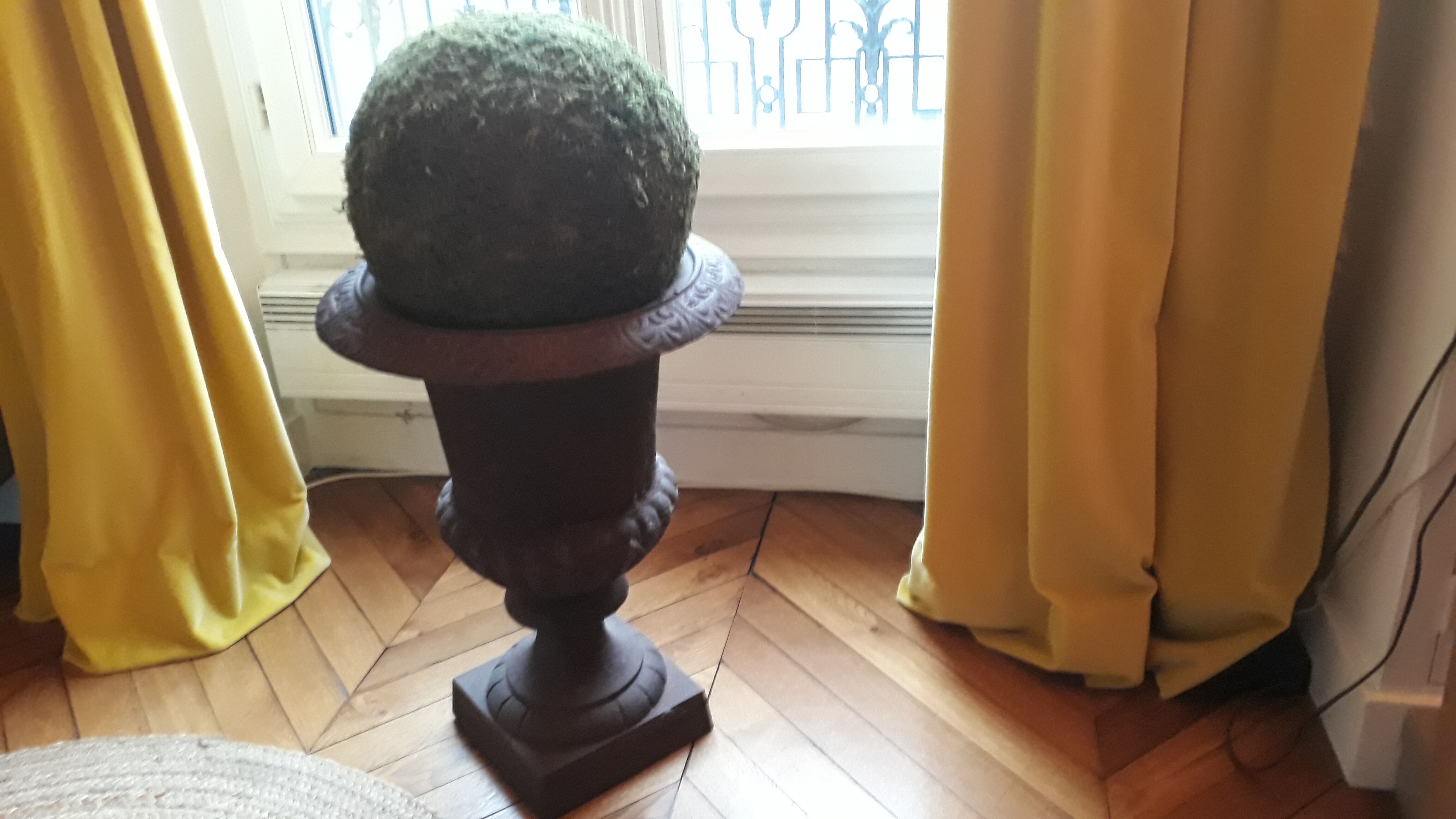 Vase Médicis en fonte