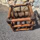 Table d'appoint en bambou vintage avec 1 plateau en verre couleur ambre foncé