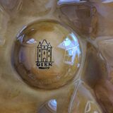 Suite of 8 Gien oyster plates