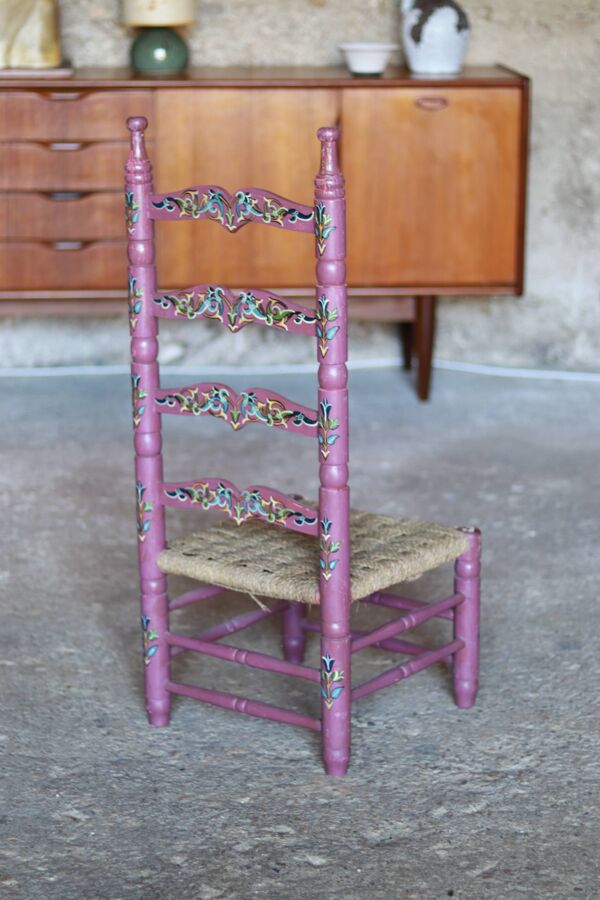 Chaise folklorique vintage de nourrice