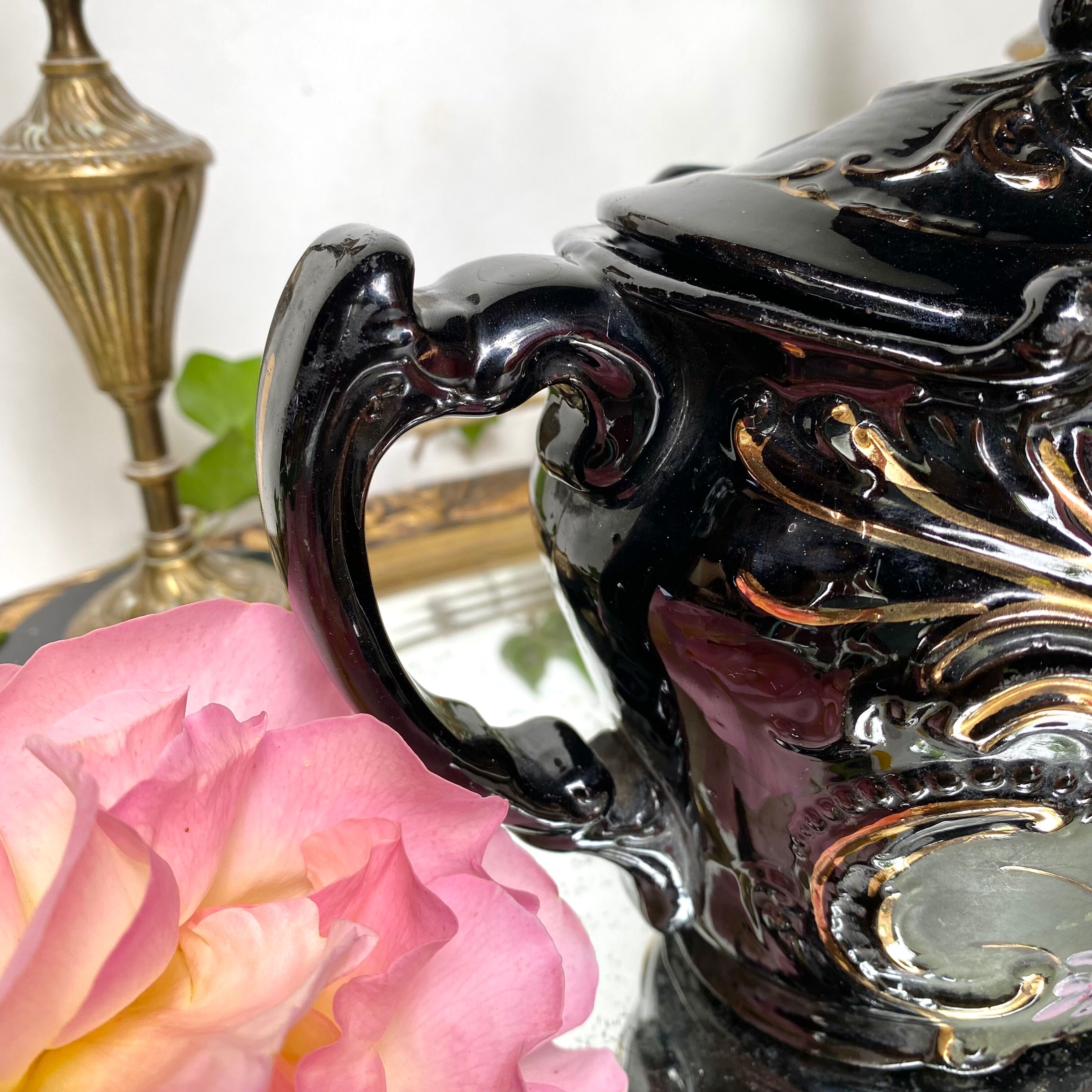 Antique Victorian teapot, English pottery