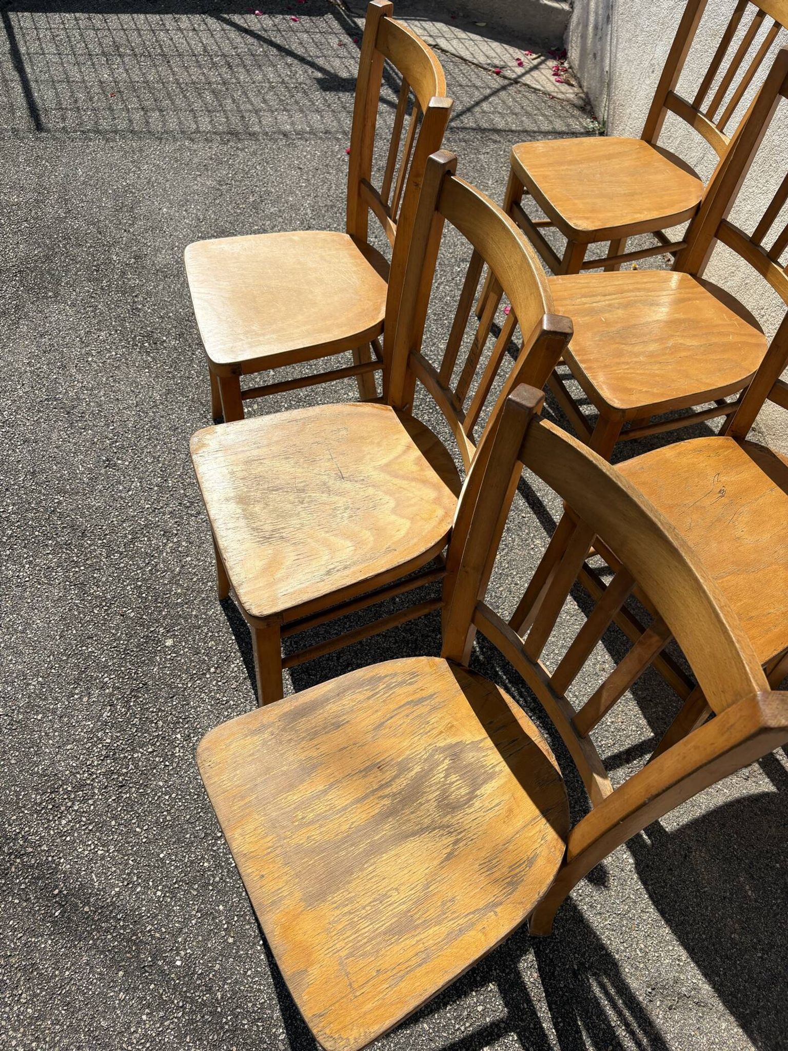 Set of 6 bistro chairs