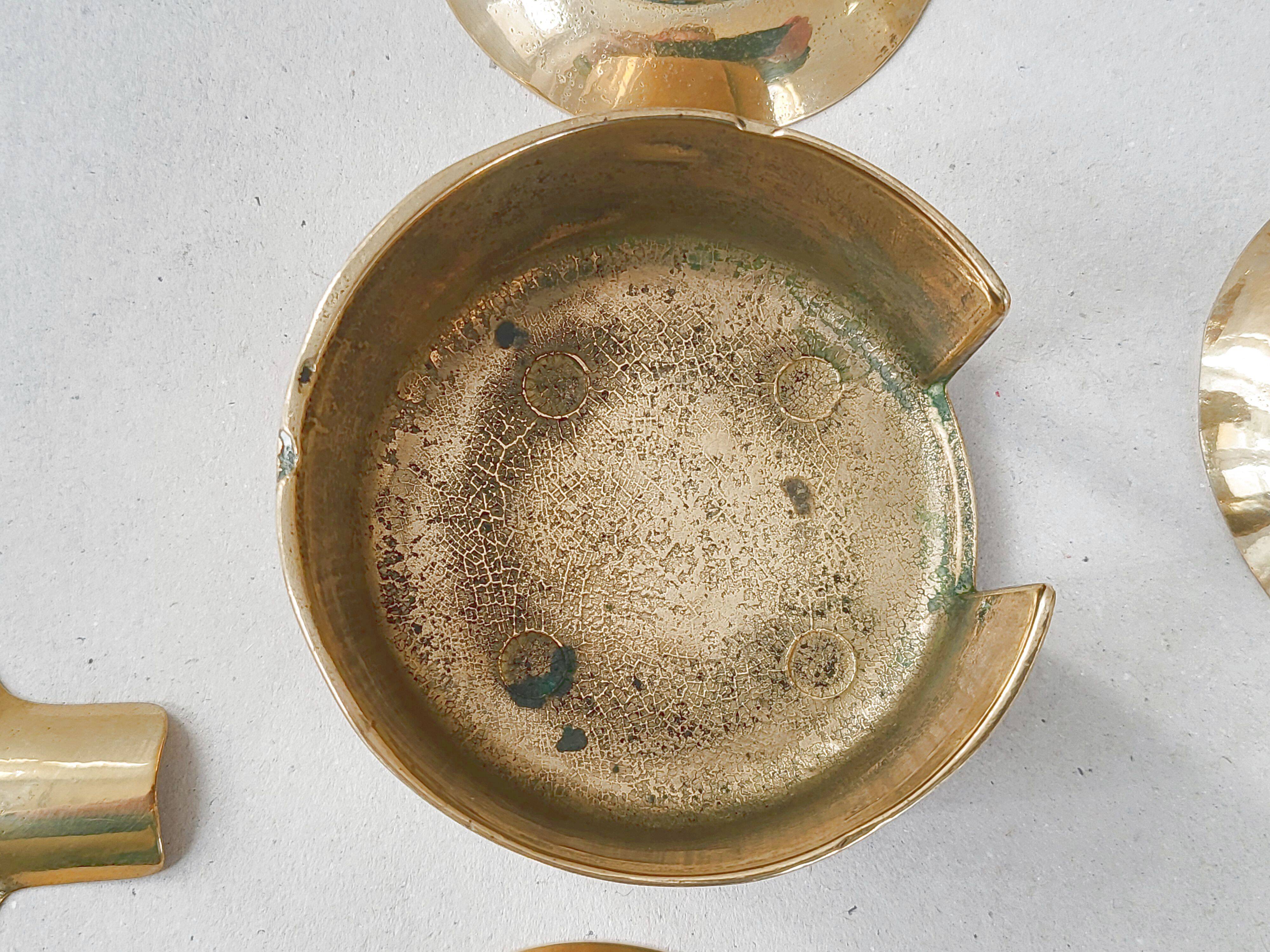 Suite de 4 cendriers vintage 1970