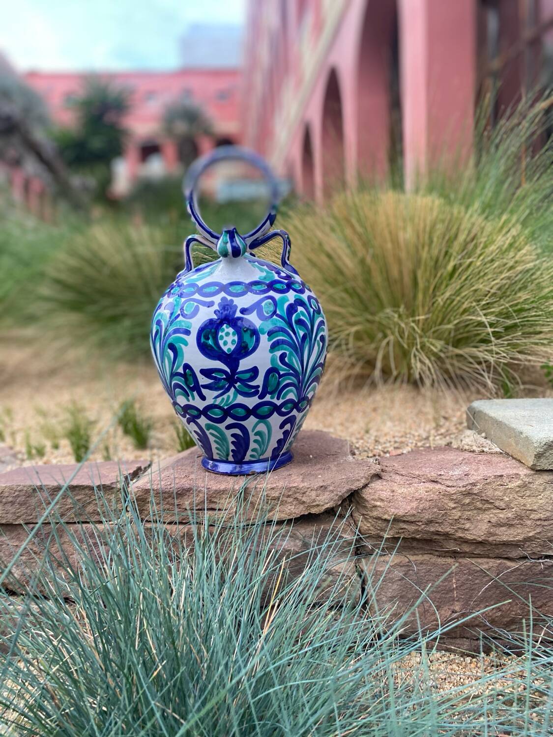 Popular Fajalauza pitcher (ceramic grenadine.)