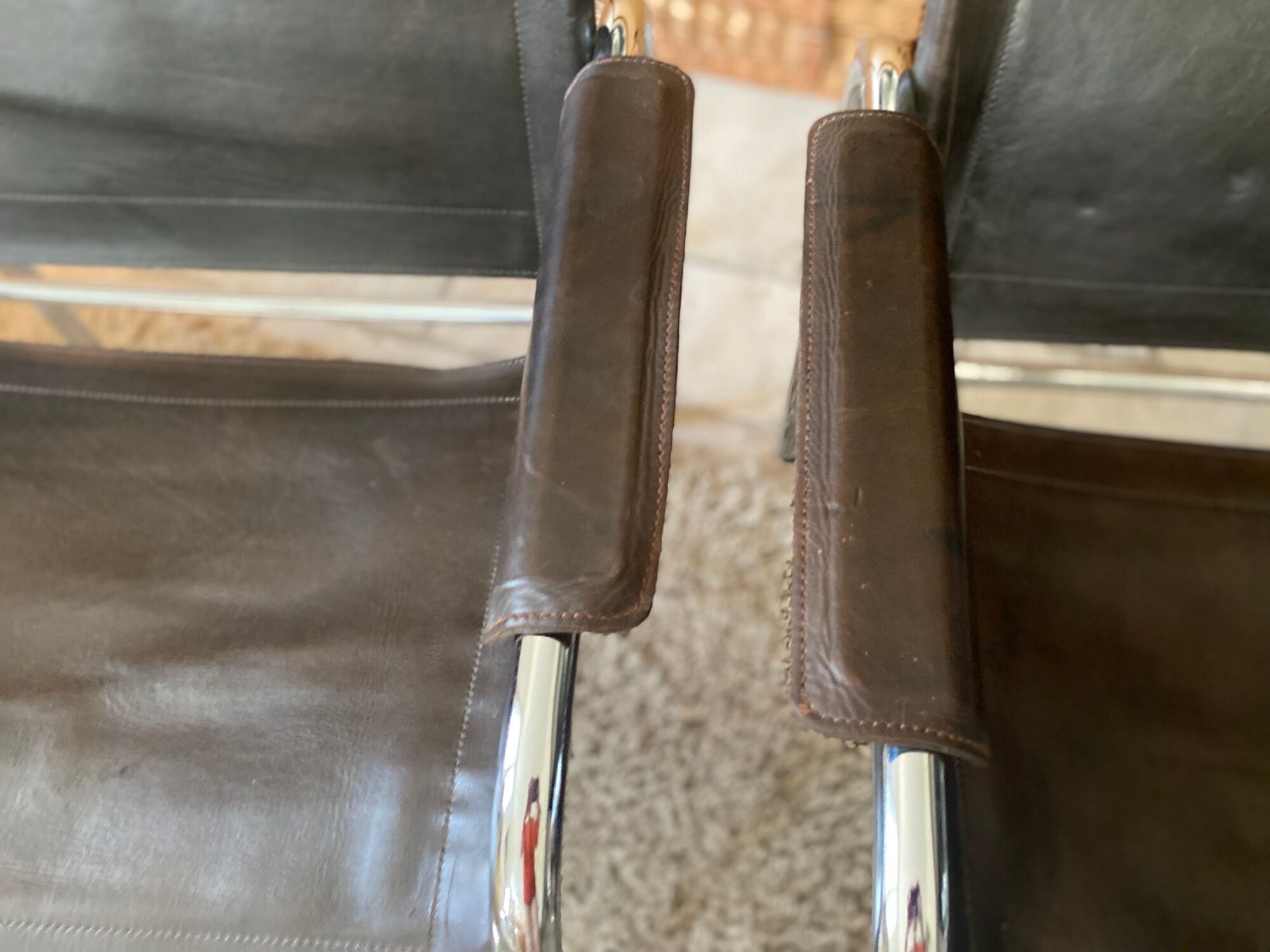 Paire de fauteuils klinte, tord bjorklund en cuir marron 1980