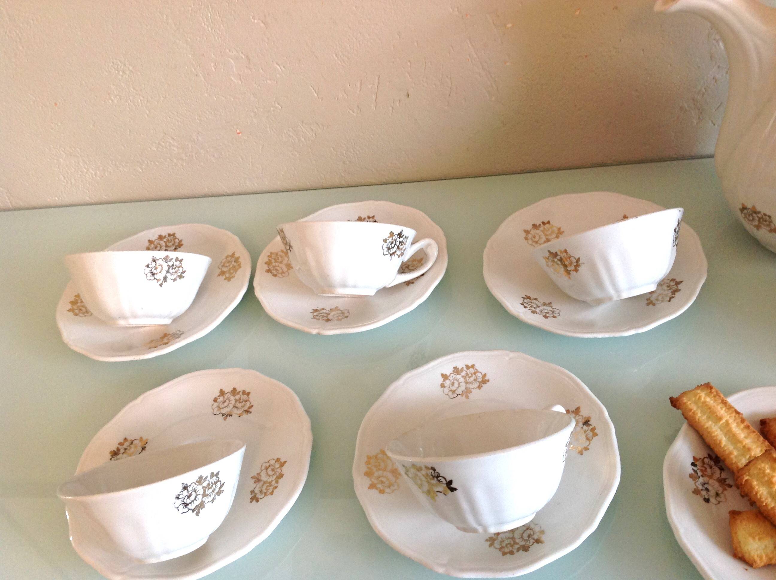 White porcelain coffee service with golden flowers / vintage 50s-60s
