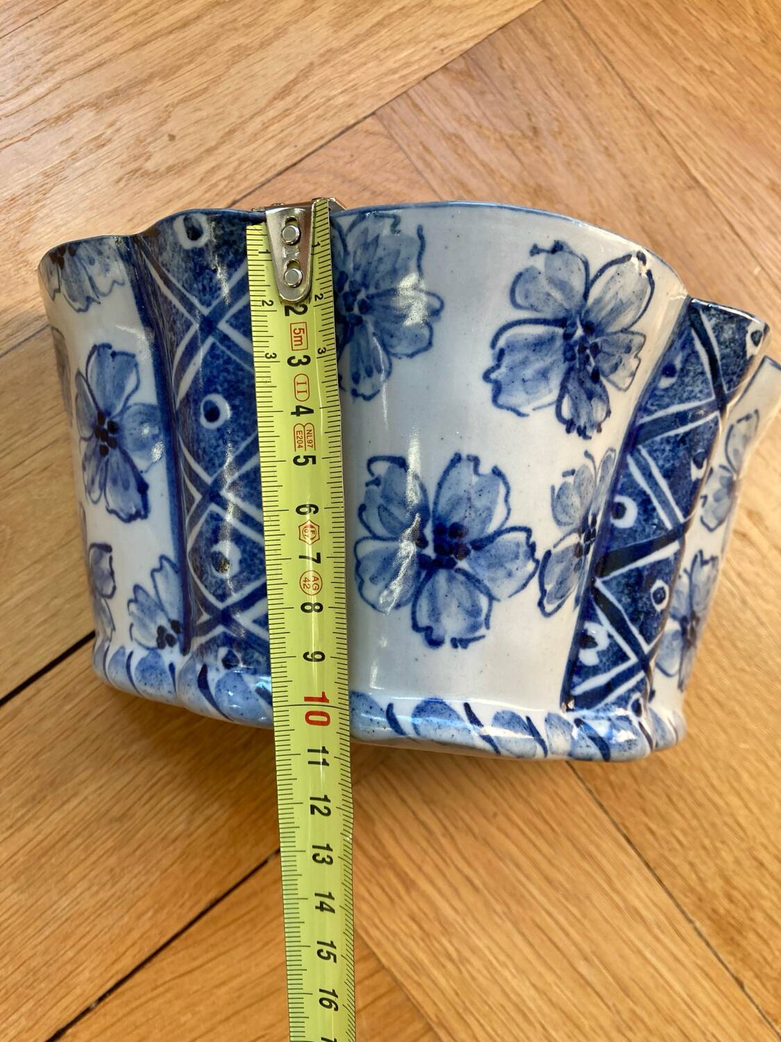 Pair of ceramic flower pots - flower picks with blue floral motifs