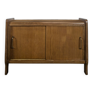 Buffet moderniste en chêne à porte coulissante