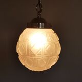 Art deco ball suspension