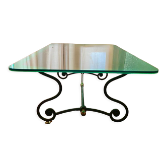 Table en fer forgé avec plateau en verre