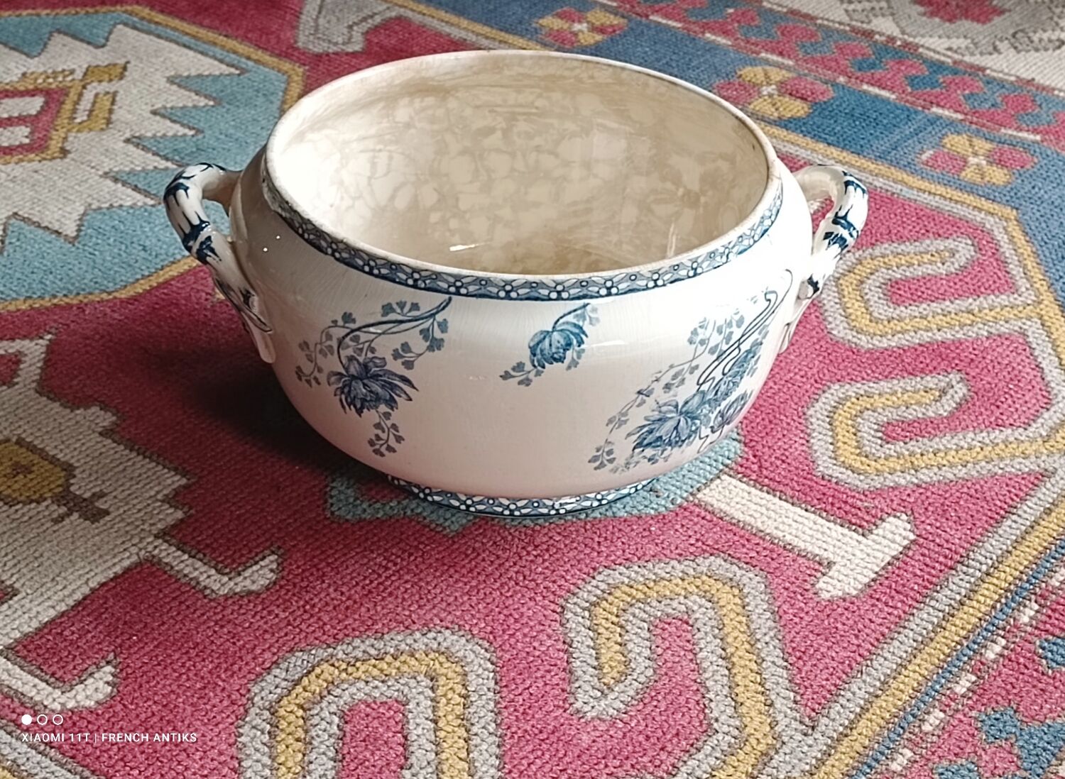 soup tureen, flat dish in porcelain Sarguemines France decor Royat