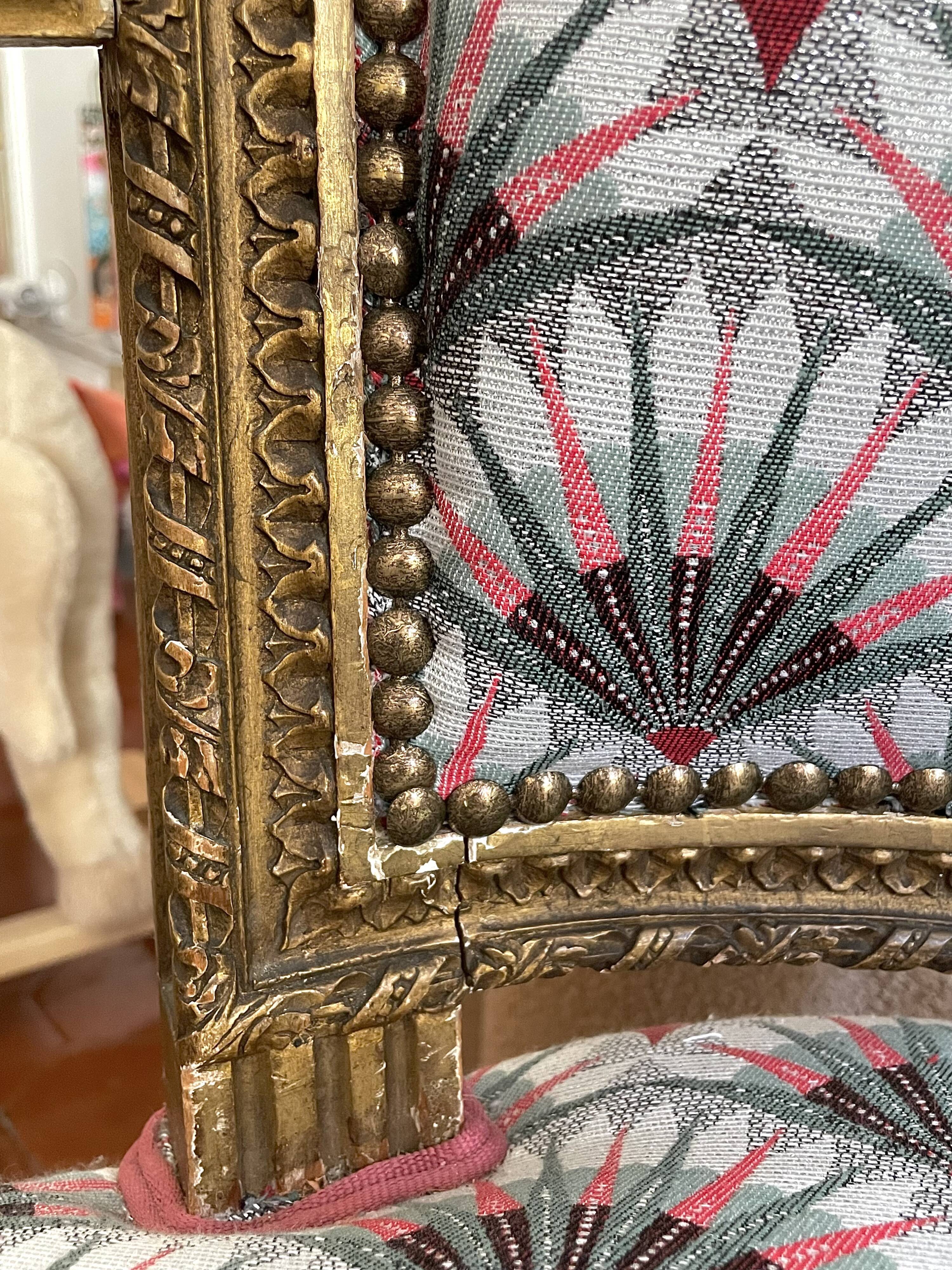 Paire de fauteuils Louis XVI restaurés