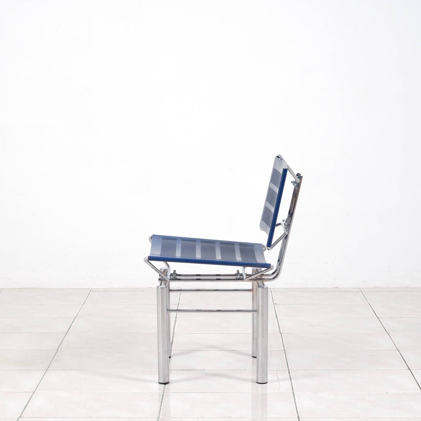 Set of 4 postmodern „8600“ chairs by Hans Ulrich Bitsch for Kusch & Co.