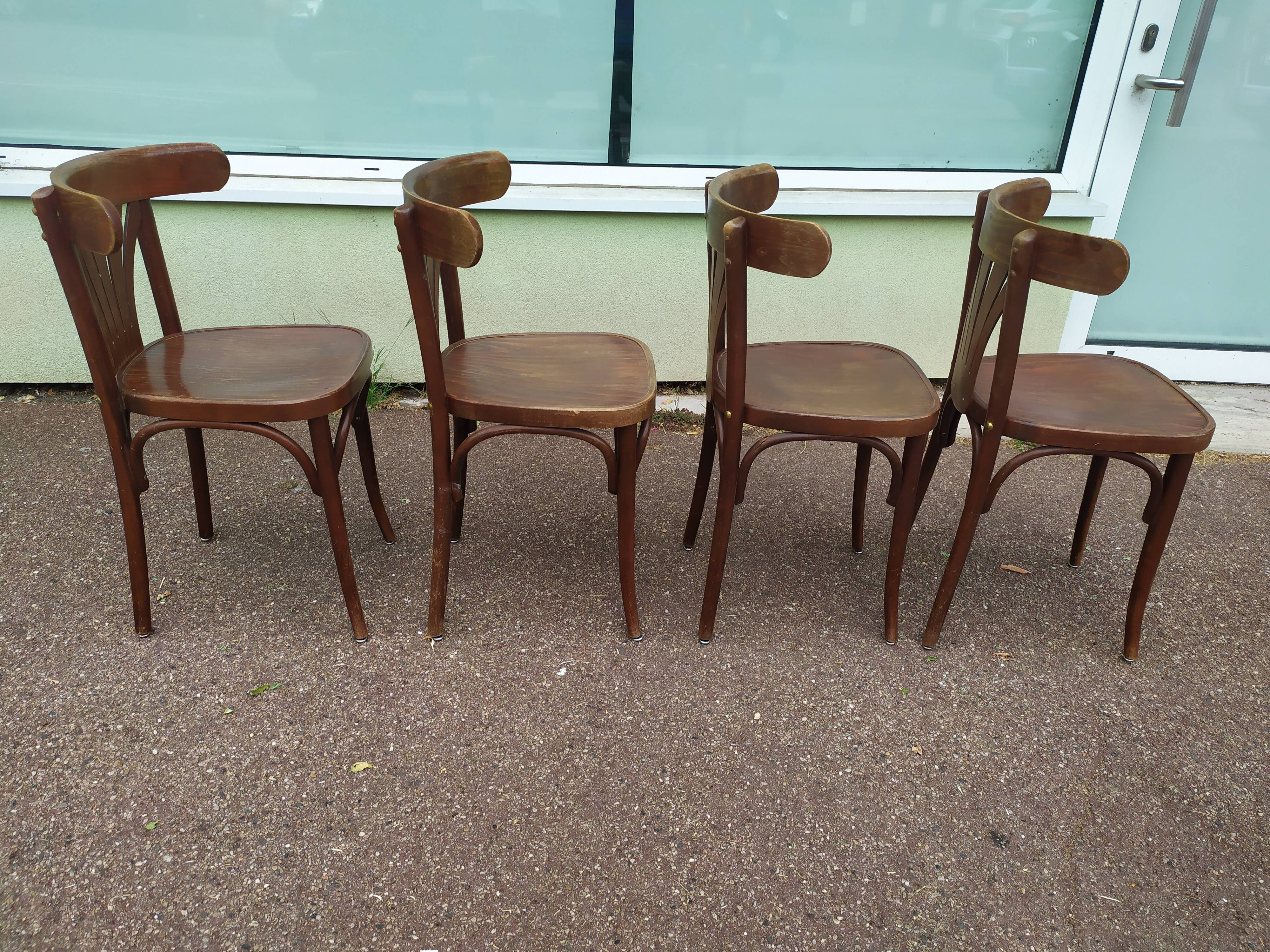 Lot de 4 chaises de bistrot en bois vintage