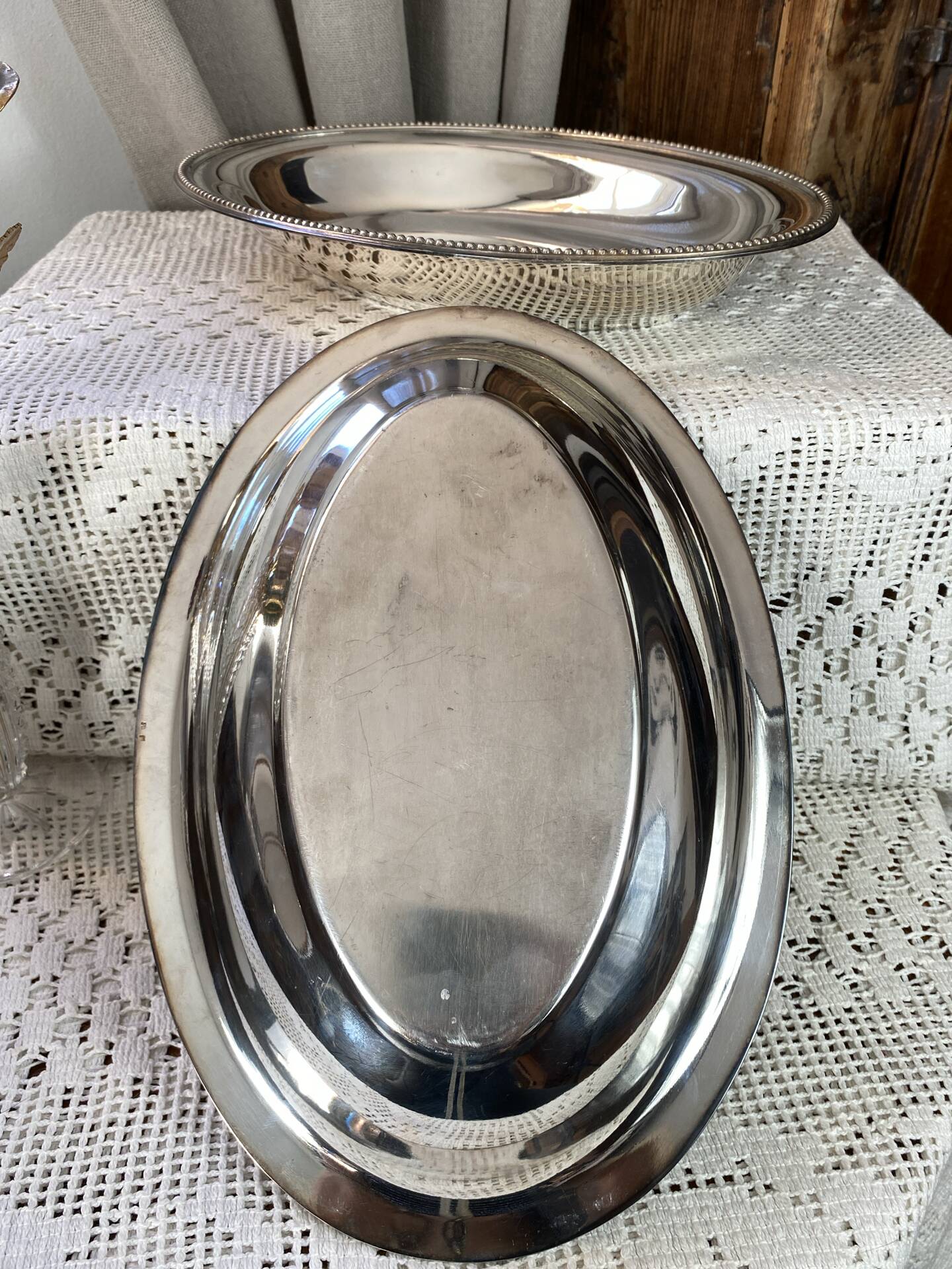 silver-plated metal service trays, Le Mondial silverware