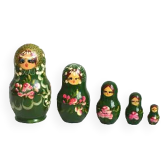 Suite of 5 Russian dolls