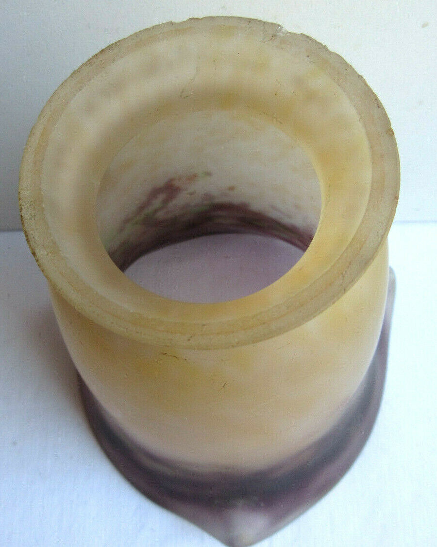 Art Deco lamp tulip, glass paste by Degué