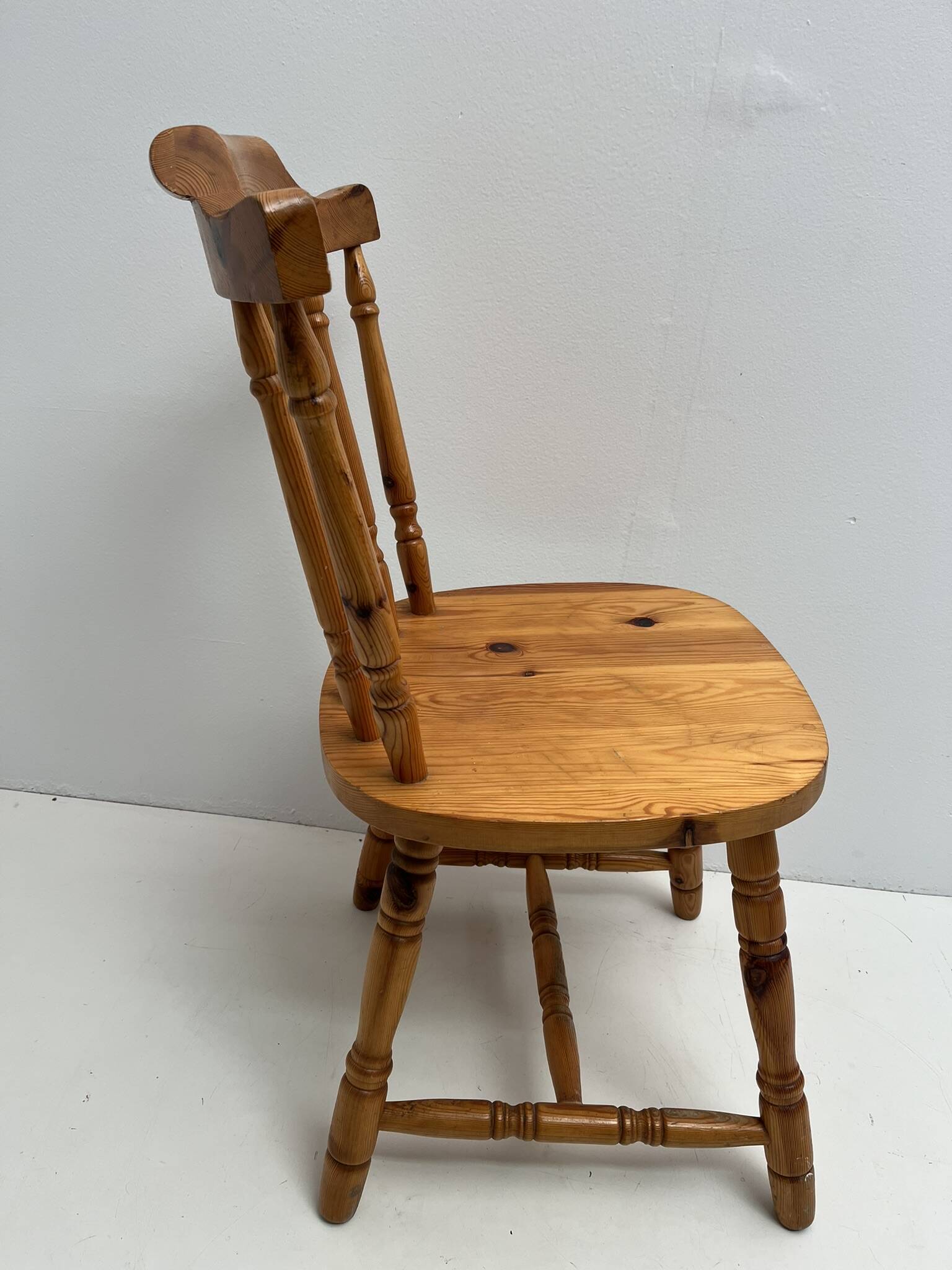 3 western country type pine chairs 1970 turned wood